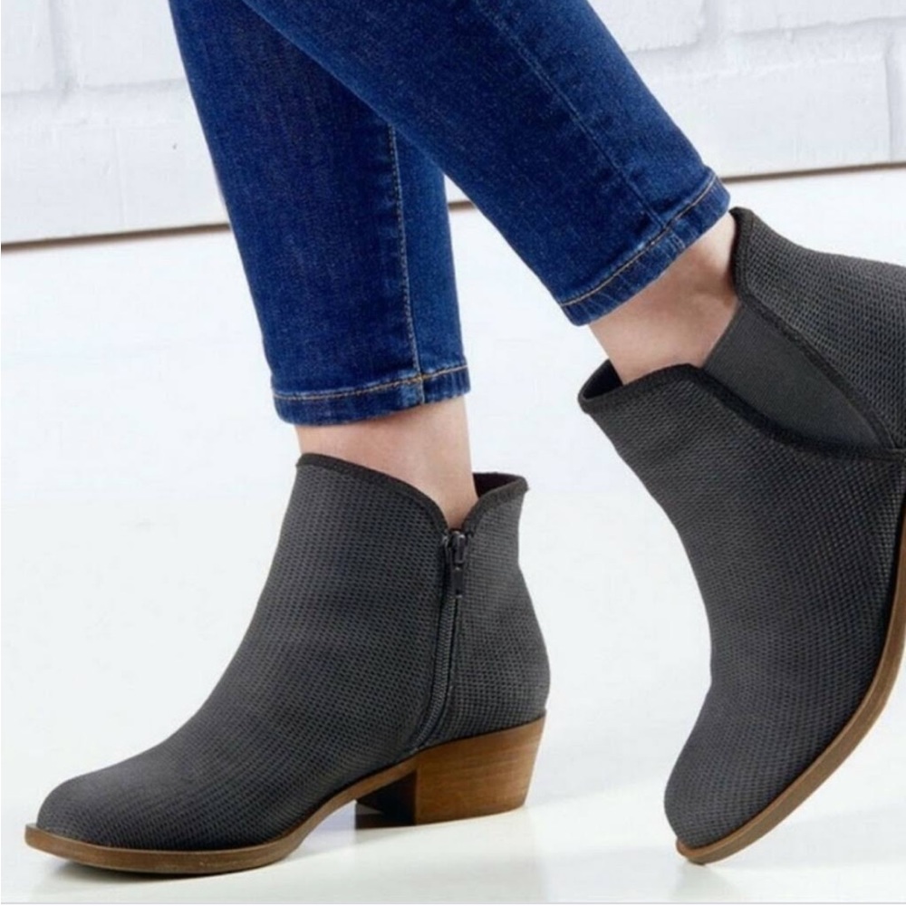 Grey Kensie Gerona Ankle Boot